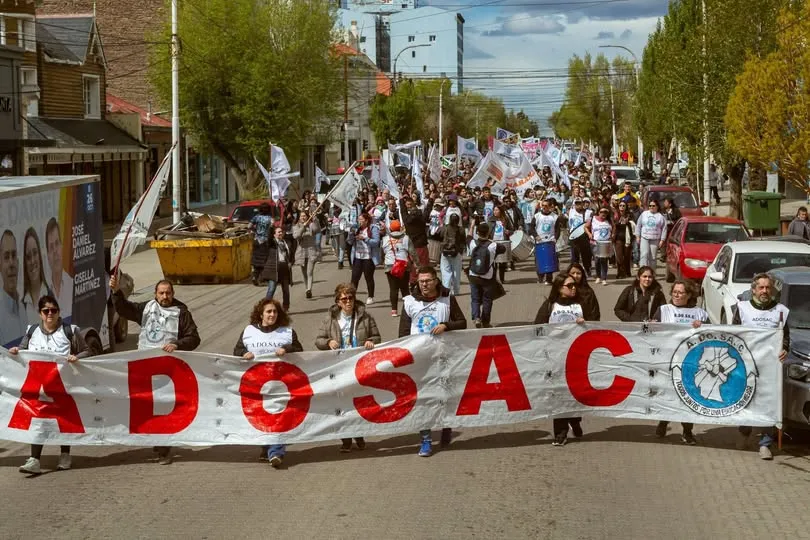 ADOSAC SIN FECHA PARA EL COBRO DE LOS SALARIOS, NI CONVOCATORIA A PARITARIAS