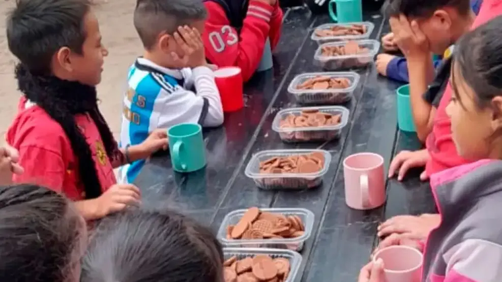 Más de la UCA: el 18% de la población sufre inseguridad alimentaria y el 27% problemas de salud ment