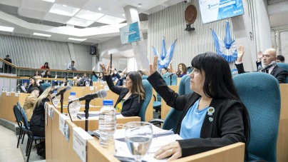 Diputados aprobaron proyecto que eleva las regalías mineras del 3% al 5% y distribuye el 2% entre mu