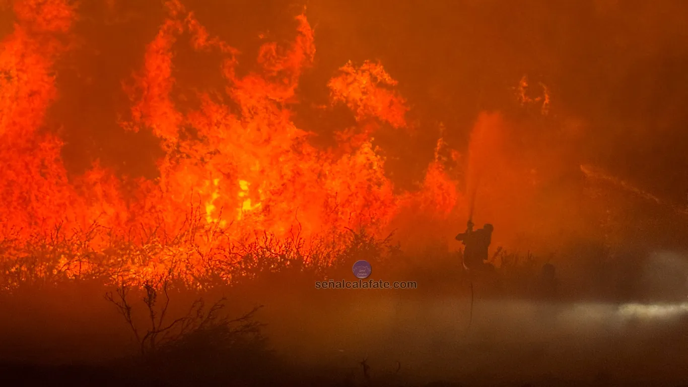 Pasó el susto: controlaron el incendio en la zona oeste de El Calafate
