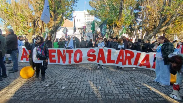 SIGUEN LAS MEDIDAS DE FUERZA ATE, Judiciales y ADOSAC anunciaron paros para esta semana