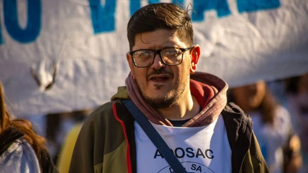 ADOSAC acusa al Gobierno de dilatar la paritaria y profundizar el conflicto