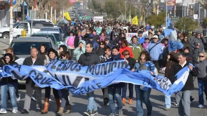 Paro por tiempo indeterminado en un municipio de Santa Cruz: advierten que no se levantará hasta cob