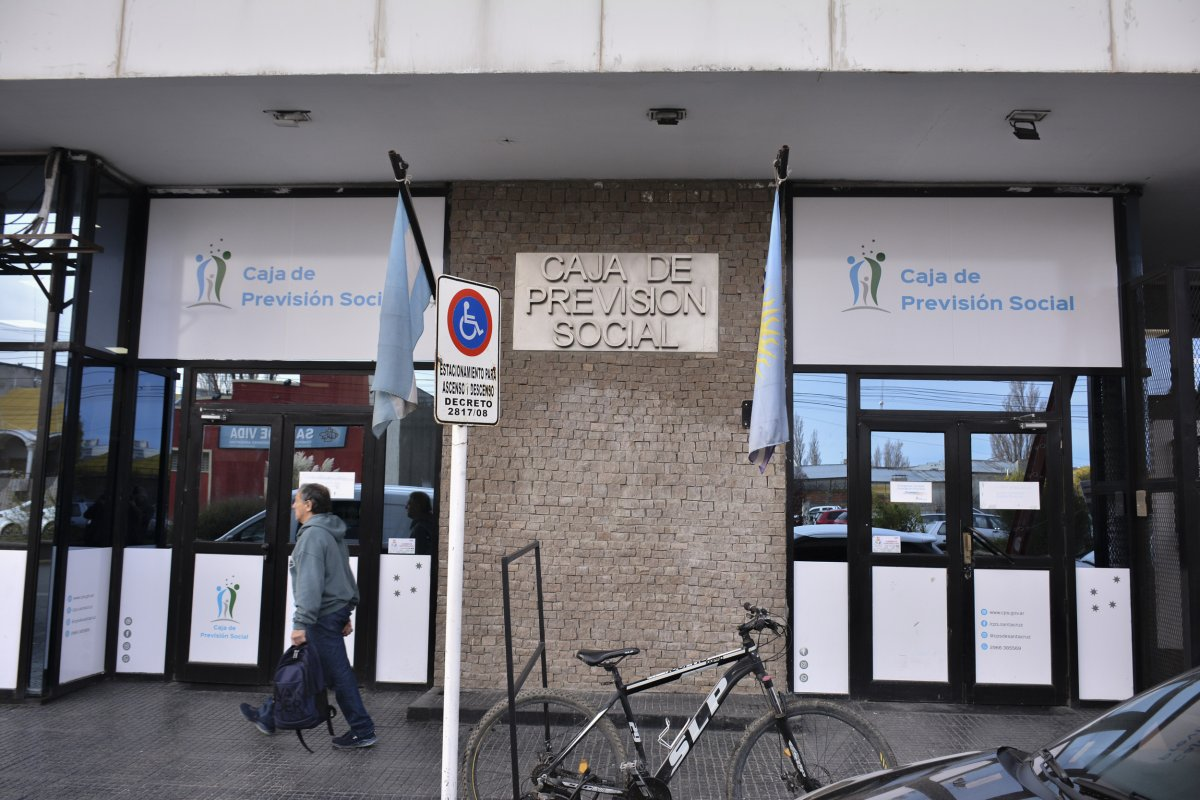 El Gobierno informó fecha de pago a jubilados de Santa Cruz: los aumentos que percibirá cada sector
