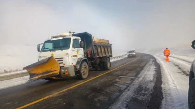 Vialidad Provincial reforzó las tareas del Plan Invernal en rutas de Santa Cruz