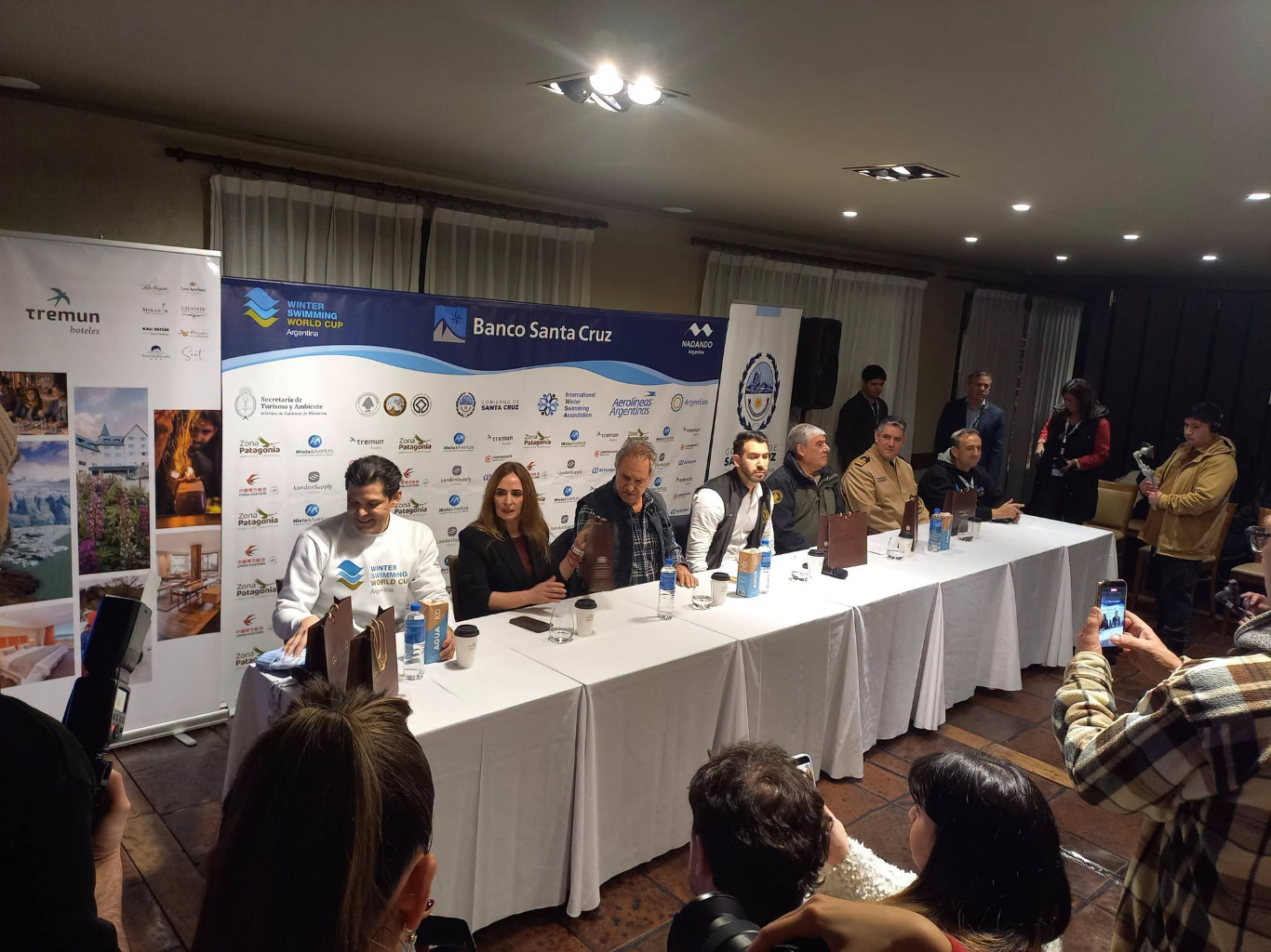 TURISMO INVERNAL Se presentó oficialmente la 4ta. Swimming World Cup Argentina 2026 en El Calafate