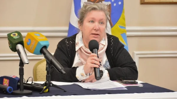 Secretaria de Medios Irene Stur cuestionó a la oposición por el caso Luxen: "Se montaron en una denuncia para armar un circo"